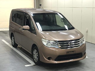 NISSAN SERENA