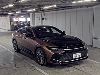 TOYOTA CROWN CROSSOVER