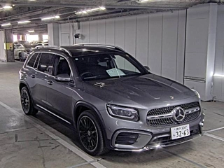 MERCEDES BENZ GLB