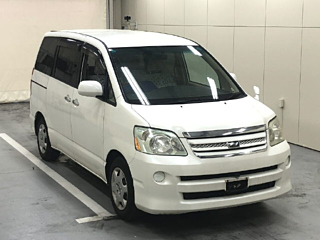 Toyota Noah 2007