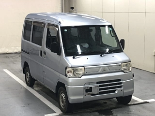 Mitsubishi Minicab 2012