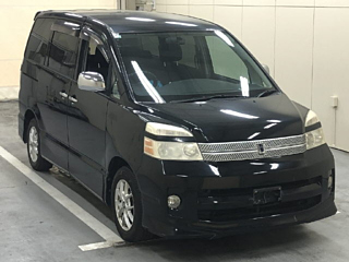 Toyota Voxy 2006