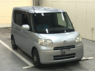 Daihatsu Tanto 2011