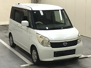 Nissan Roox 2012