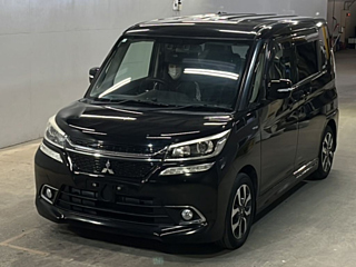 MITSUBISHI DELICA D2