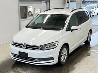 VOLKSWAGEN GOLF TOURAN