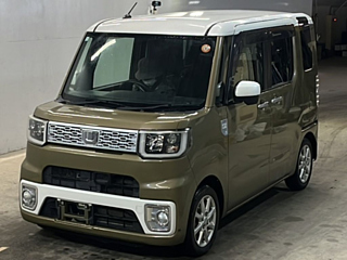 DAIHATSU WAKE