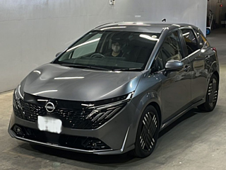 NISSAN AURA