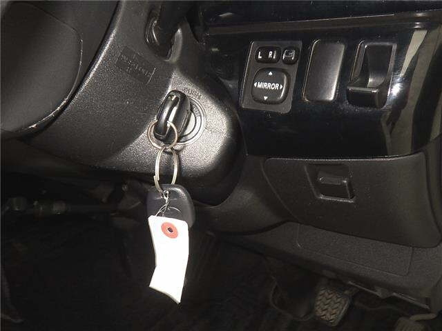 TOYOTA HIACE VAN 2012