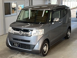 HONDA N BOX SLASH