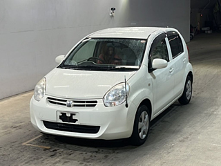 Toyota Passo 2011
