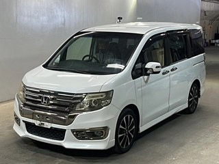 Honda Step Wagon 2013