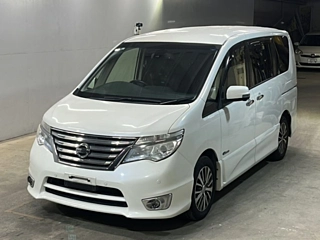 Nissan Serena 2015
