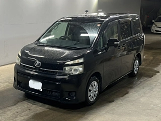 Toyota Voxy 2010