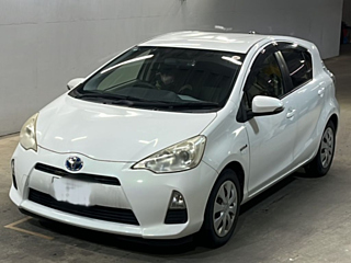 Toyota Aqua 2013
