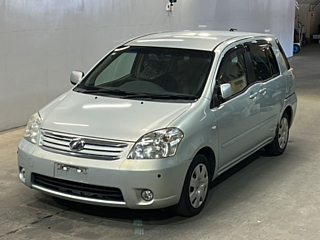 Toyota Raum 2008