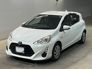 Toyota Aqua 2015