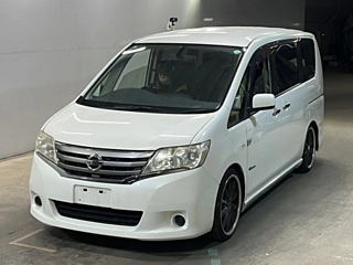 Nissan Serena 2013