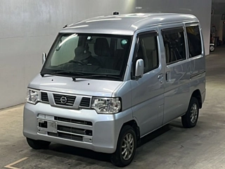 Nissan Clipper 2012