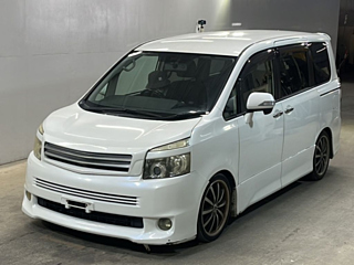 Toyota Voxy 2007