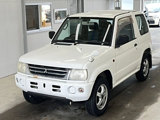 Mitsubishi Pajero 2001