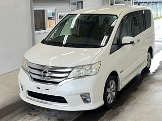 Nissan Serena 2013