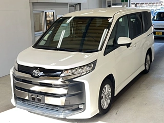 Toyota Noah 2023