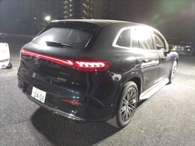 MERCEDES BENZ EQS 2024