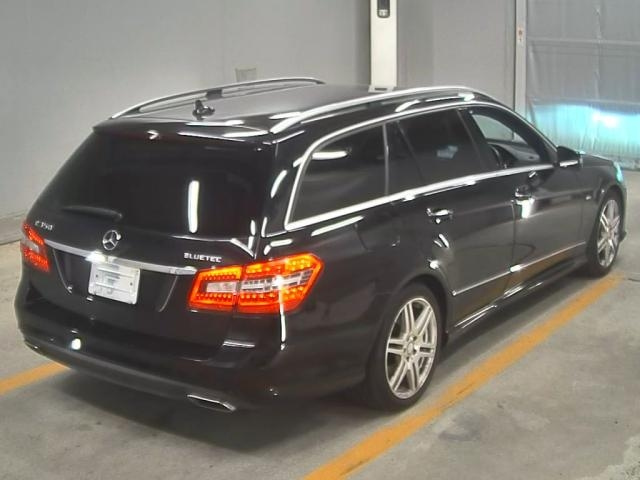 MERCEDES BENZ E CLASS WAGON 2011