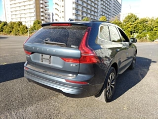 VOLVO XC60 2022