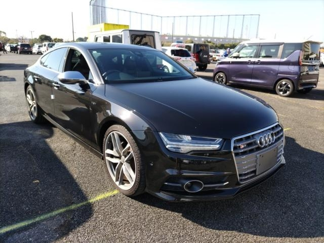 AUDI S7 2016