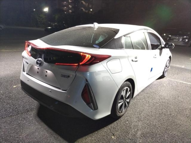 TOYOTA PRIUS PHV 2020