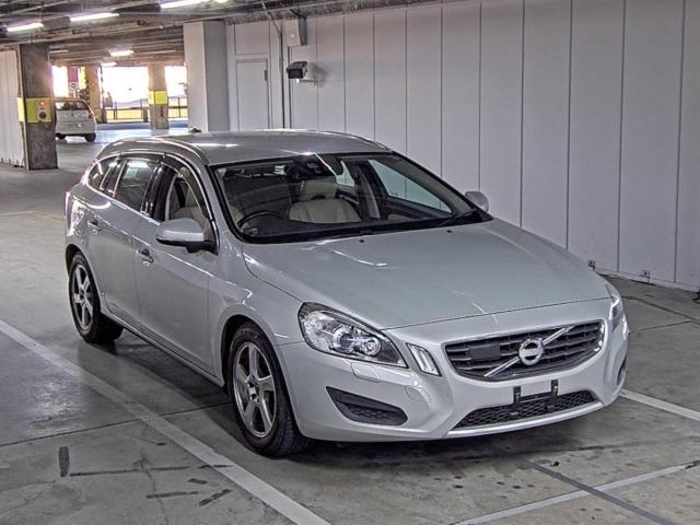VOLVO V60 2012