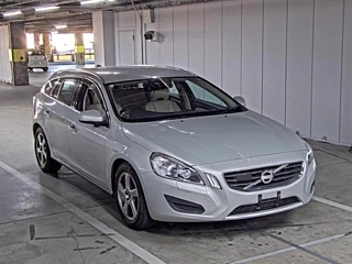 VOLVO V60 2012