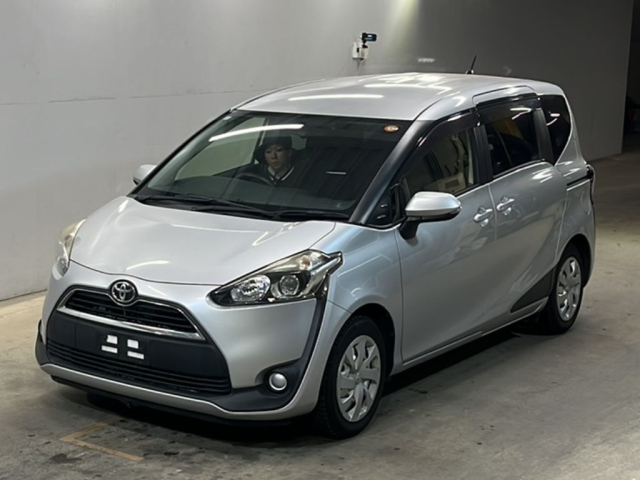 TOYOTA SIENTA 2017