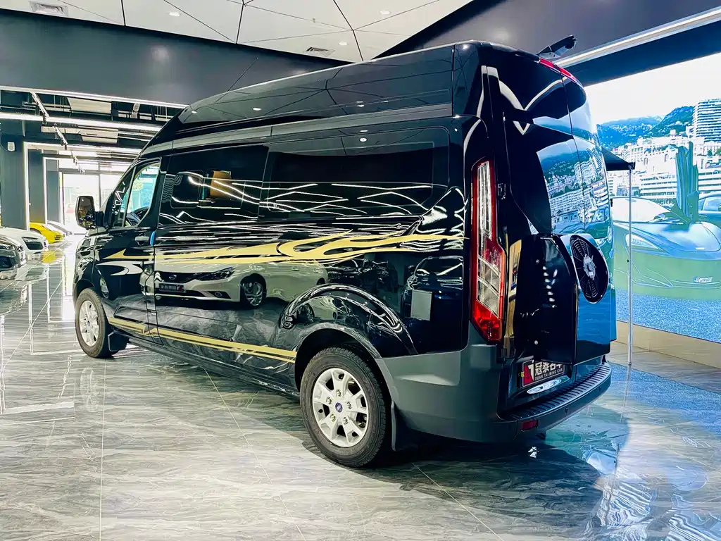 FORD TRANSIT 2022