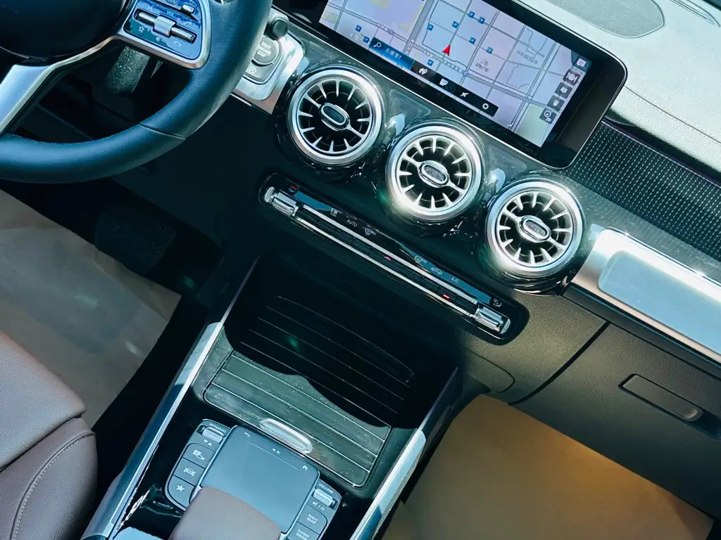 MERCEDES BENZ GLB 2022