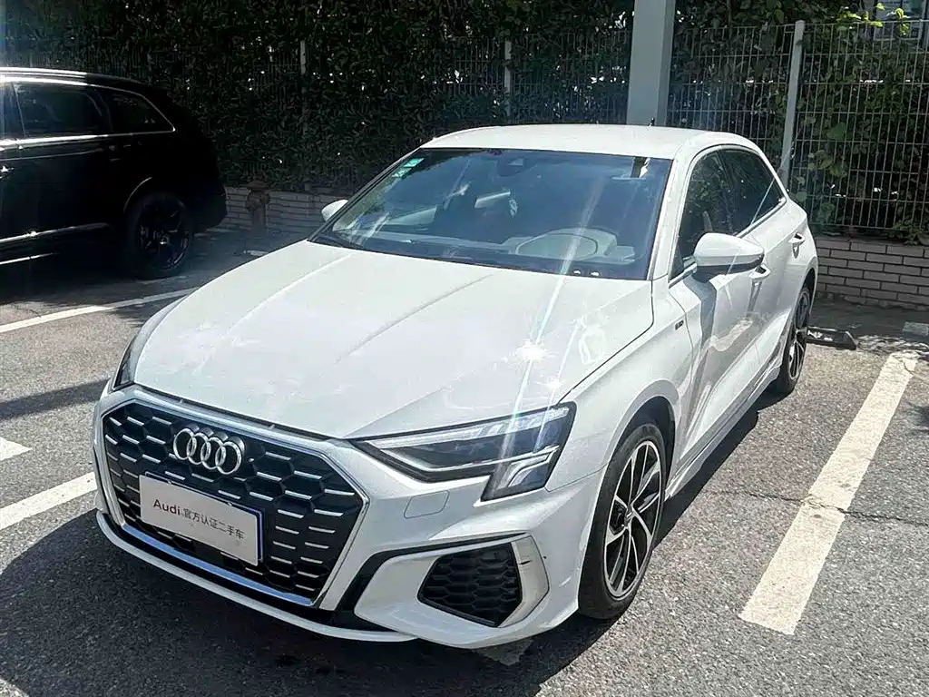 AUDI A3 2021