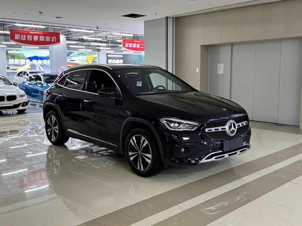 MERCEDES BENZ GLA 2022