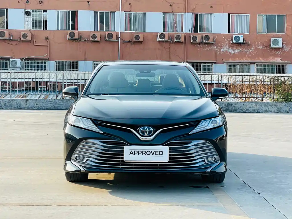 TOYOTA CAMRY 2020