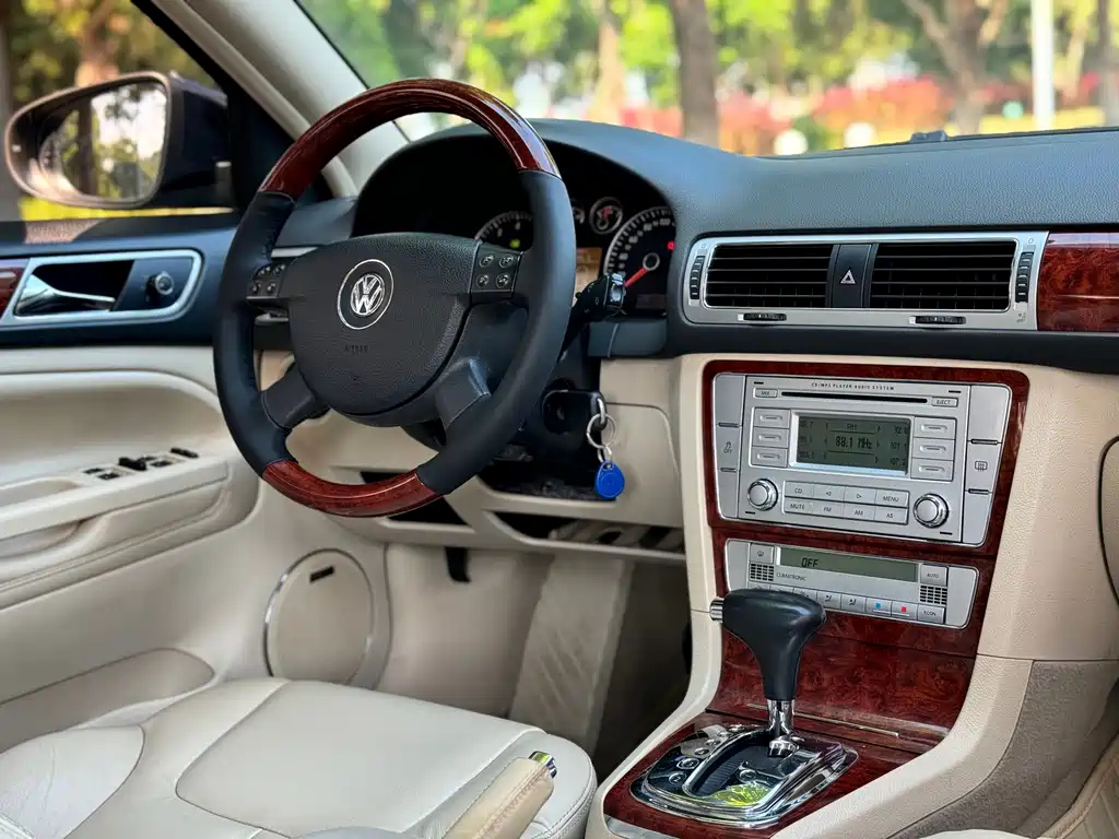 VOLKSWAGEN OTHER 2012