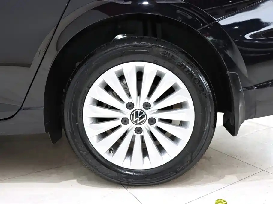 VOLKSWAGEN LAVIDA 2022