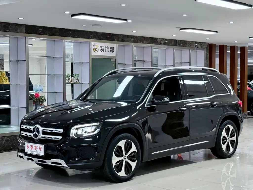 MERCEDES BENZ GLB 2021