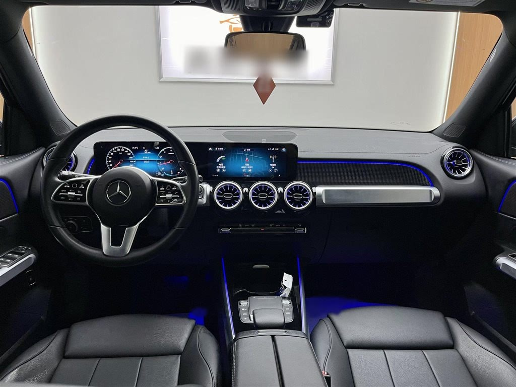 MERCEDES BENZ GLB 2021