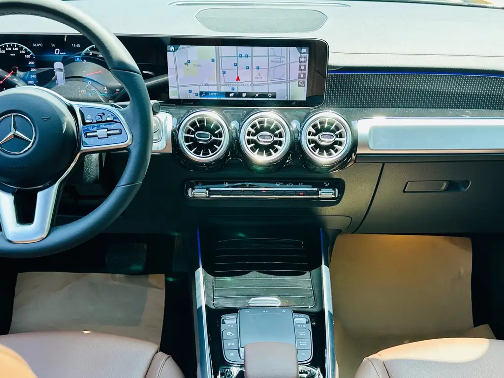 MERCEDES BENZ GLB 2022