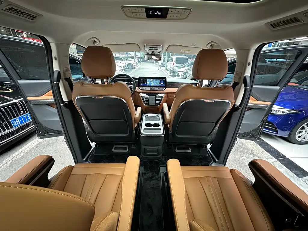 HONGQI HQ9 2023
