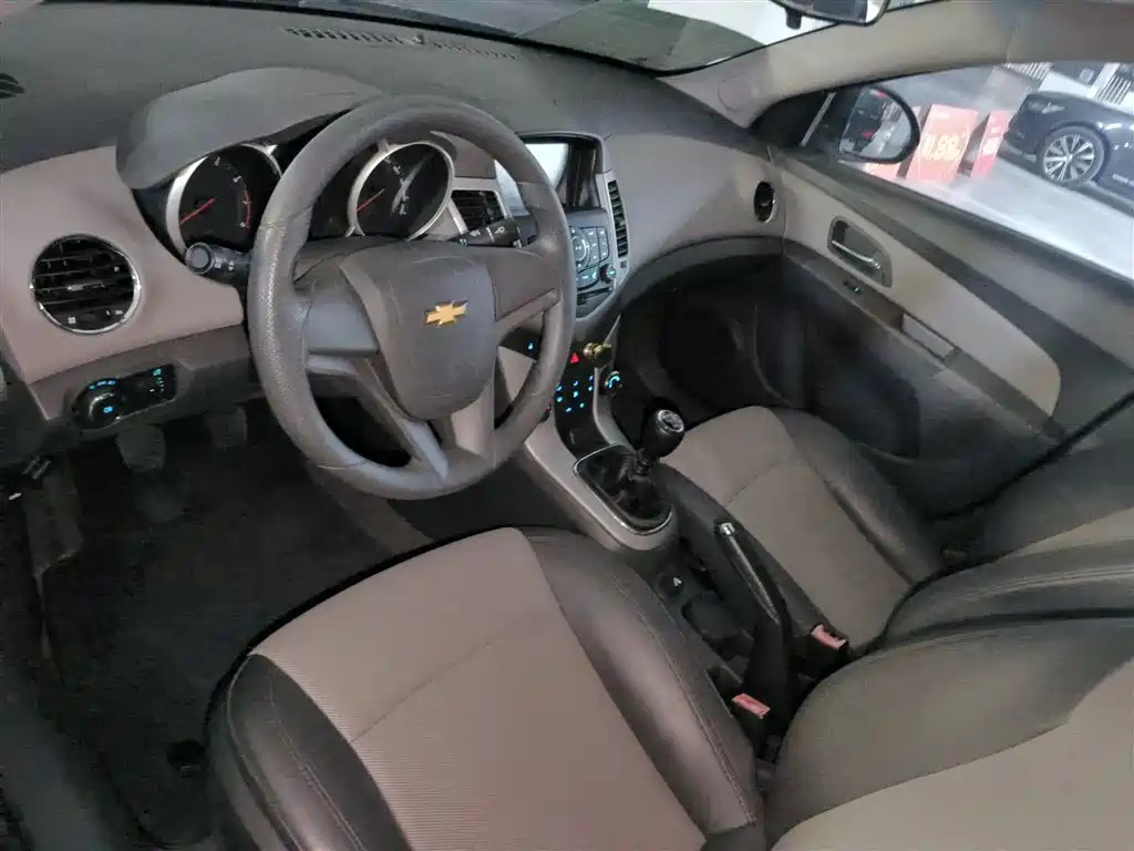 CHEVROLET CRUZE 2013