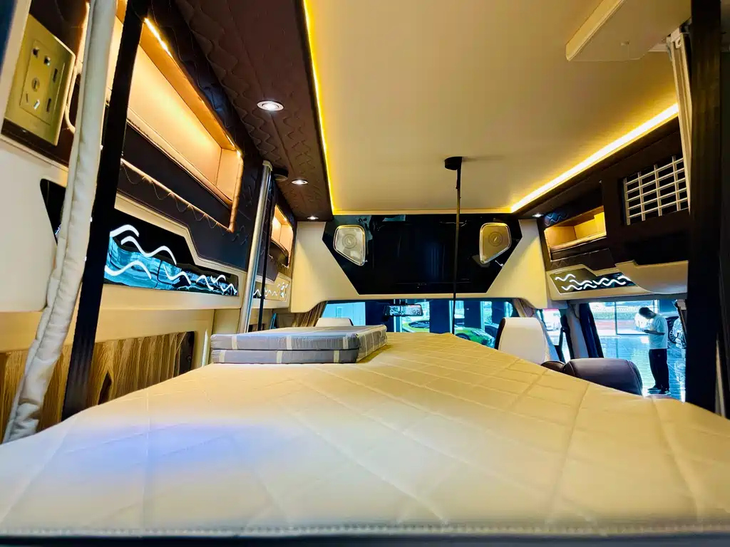 FORD TRANSIT 2022