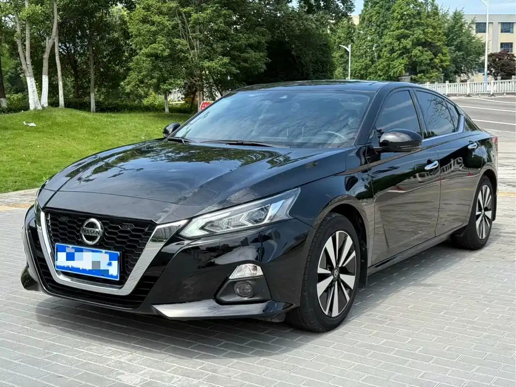 NISSAN TEANA 2022