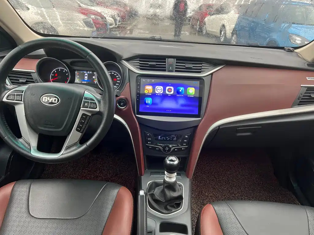BYD G5 2015
